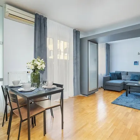 Beautiful & Spacious Strzalowa Near Centre By Renters Apartment Poznan