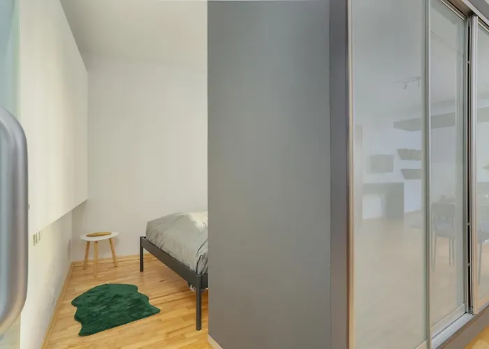 Апартаменты Beautiful & Spacious Strzalowa Near Centre By Renters Познань